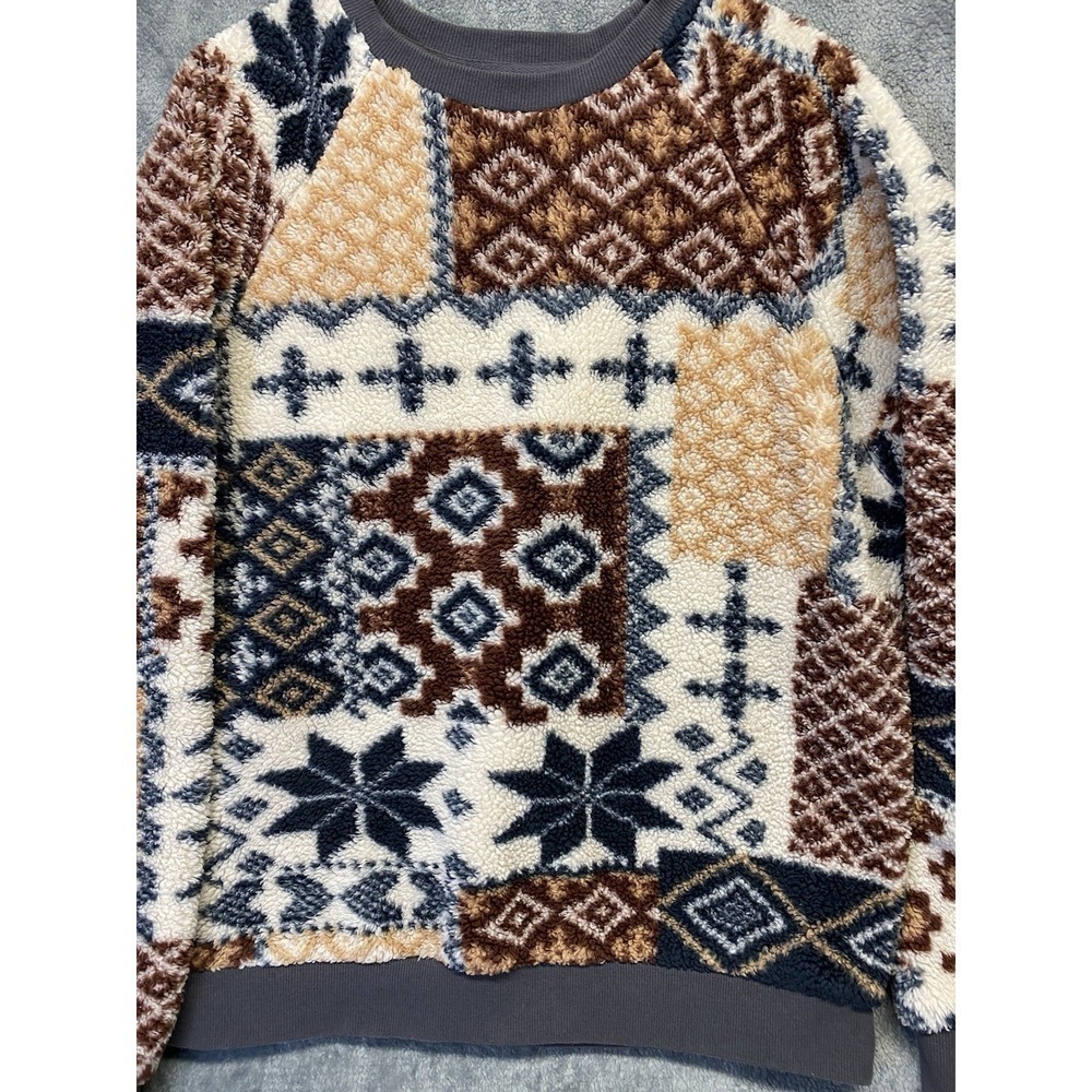 UO Cozy Sherpa Fair Isle Crew Neck Sweatshirt By Urban  Outfitters Men's Size M - Picture 5 of 13